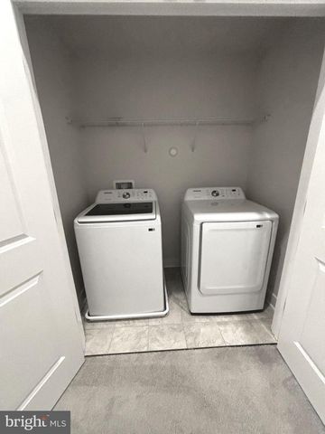 1454 CLINGMANS DOME DR, Frederick, MD 21702