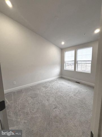 1454 CLINGMANS DOME DR, Frederick, MD 21702