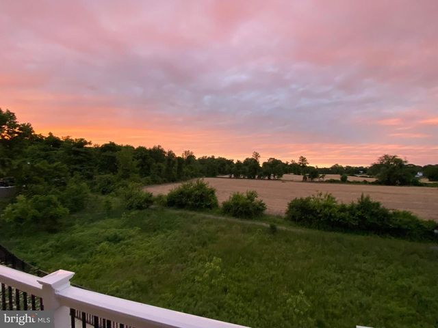 1454 CLINGMANS DOME DR, Frederick, MD 21702