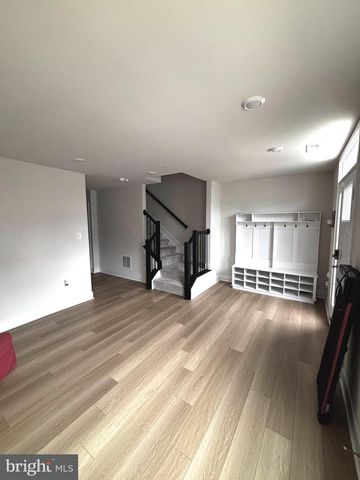 1454 CLINGMANS DOME DR, Frederick, MD 21702