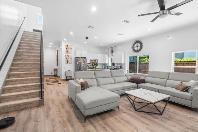 3904 Atlanta Street, Dallas, TX 75215