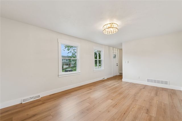 113 Mt Rainer Dr, Unity Twp, PA 15650