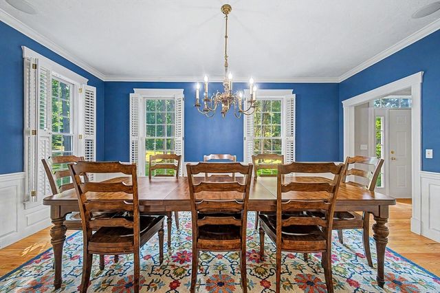 31 Tammer Ln, Hopkinton, MA 01748