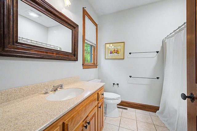 31 Tammer Ln, Hopkinton, MA 01748