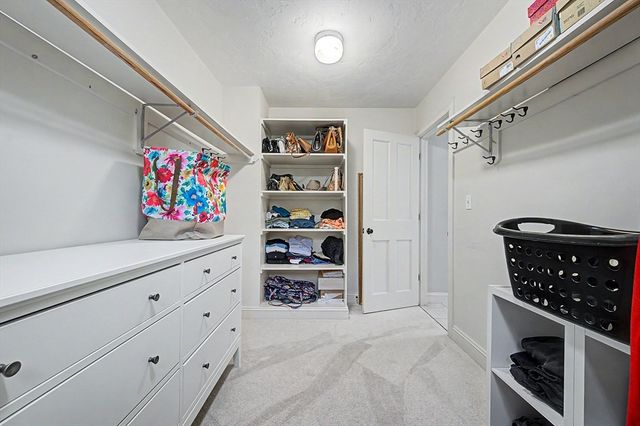 31 Tammer Ln, Hopkinton, MA 01748