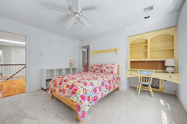 31 Tammer Ln, Hopkinton, MA 01748
