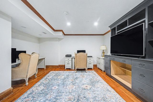 31 Tammer Ln, Hopkinton, MA 01748