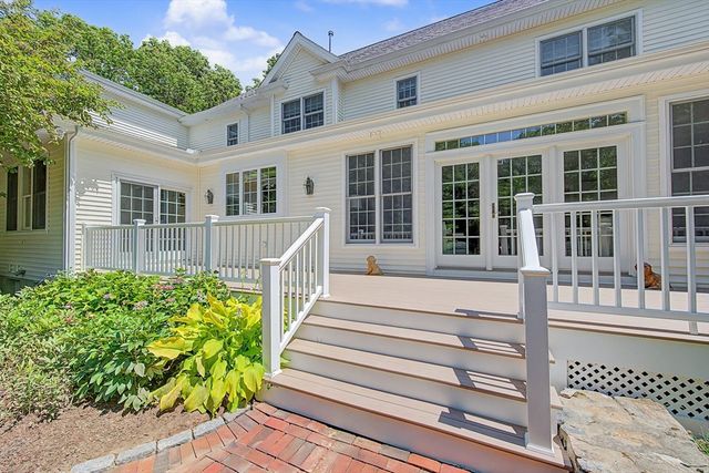31 Tammer Ln, Hopkinton, MA 01748