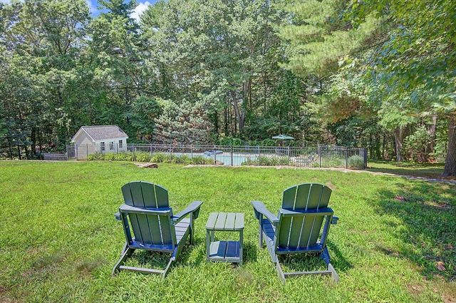 31 Tammer Ln, Hopkinton, MA 01748