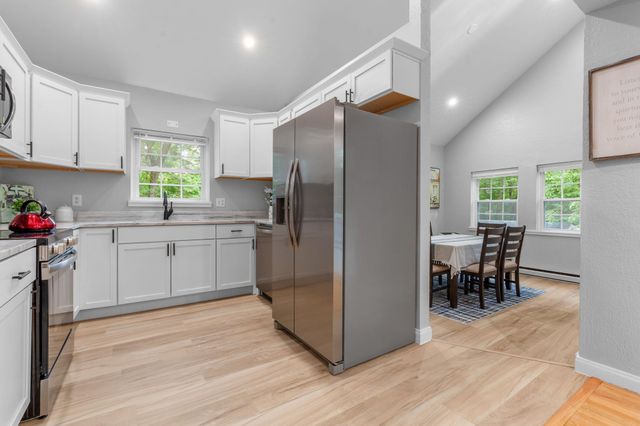 29 CUNNINGHAM Drive, Derry, NH 03038