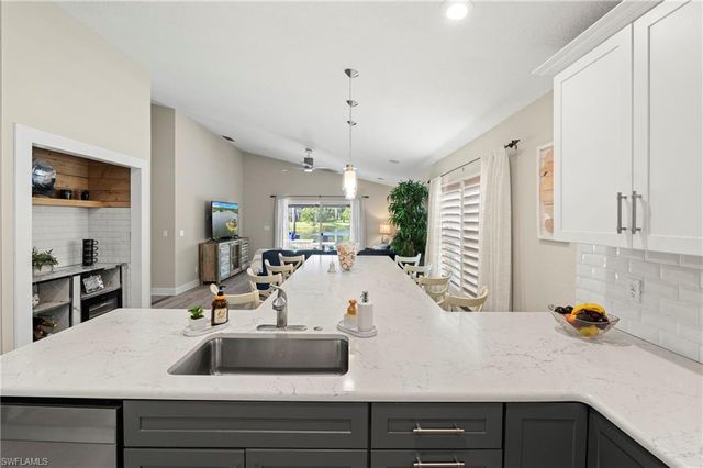 9629 Gladiolus Preserve CIR, Fort Myers, FL 33908
