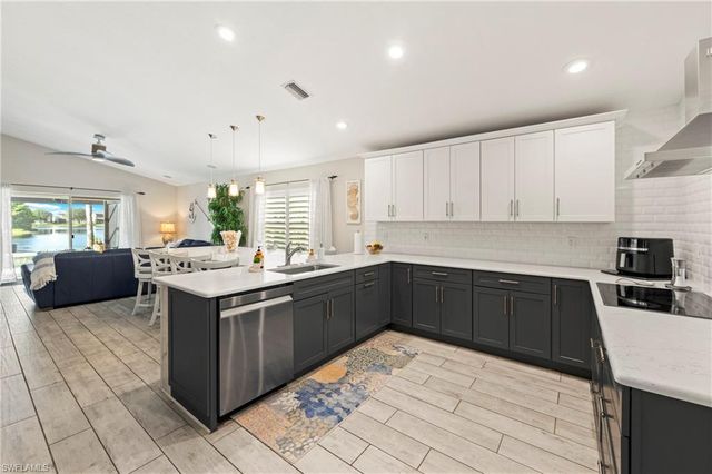 9629 Gladiolus Preserve CIR, Fort Myers, FL 33908