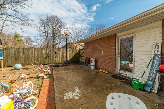 1182 Bellbrook Avenue, Xenia, OH 45385