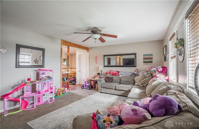 1182 Bellbrook Avenue, Xenia, OH 45385