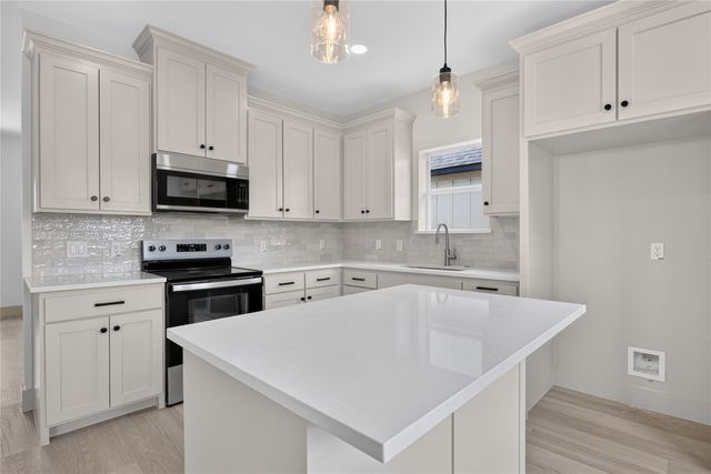207 E South Street, Itasca, TX 76055