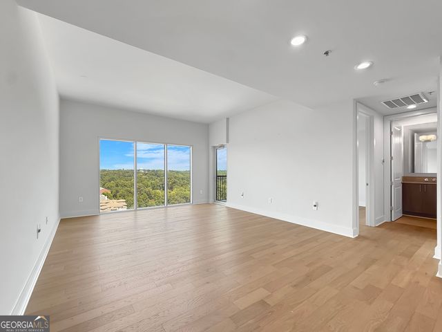 4561 Olde Perimeter Way 1909, Atlanta, GA 30346