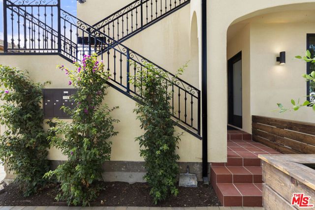 8929 Hubbard Street, Culver City, CA 90232