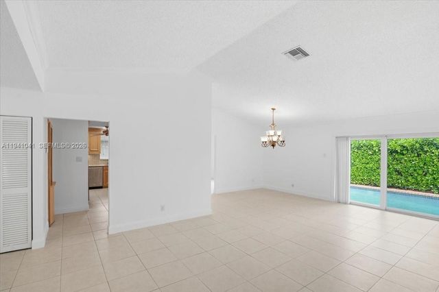 9349 NW 47th St, Sunrise, FL 33351