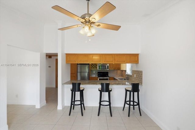 9349 NW 47th St, Sunrise, FL 33351