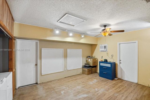 9349 NW 47th St, Sunrise, FL 33351