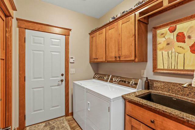 2016 W Forest Hill Ln, Spokane, WA 99218