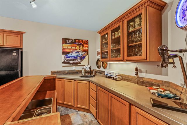 2016 W Forest Hill Ln, Spokane, WA 99218