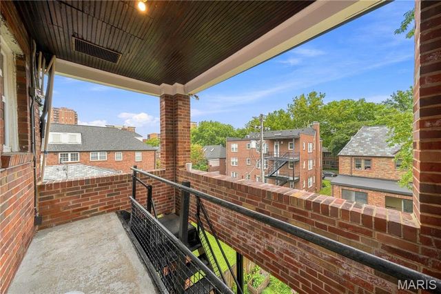 7529 Wellington Way 3, Clayton, MO 63105