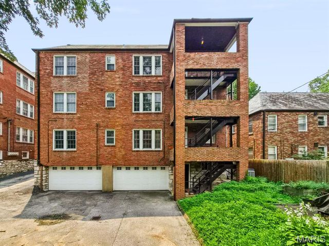 7529 Wellington Way 3, Clayton, MO 63105