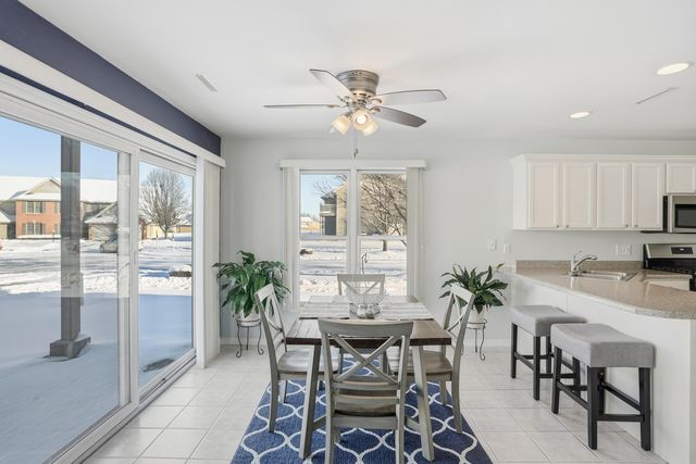 1496 Lakewood Lane, Schererville, IN 46375