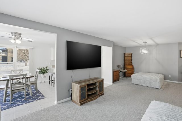 1496 Lakewood Lane, Schererville, IN 46375