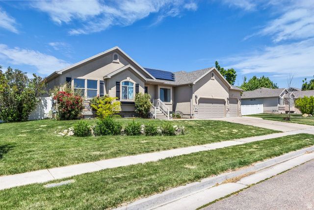 1368 W 2920 S, Syracuse, UT 84075