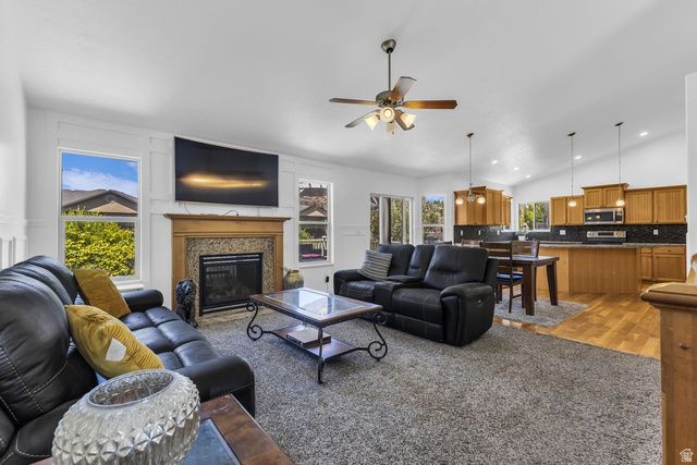 1368 W 2920 S, Syracuse, UT 84075