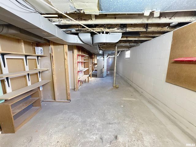 2325 38TH Street, Rock Island, IL 61201