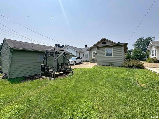 2325 38TH Street, Rock Island, IL 61201