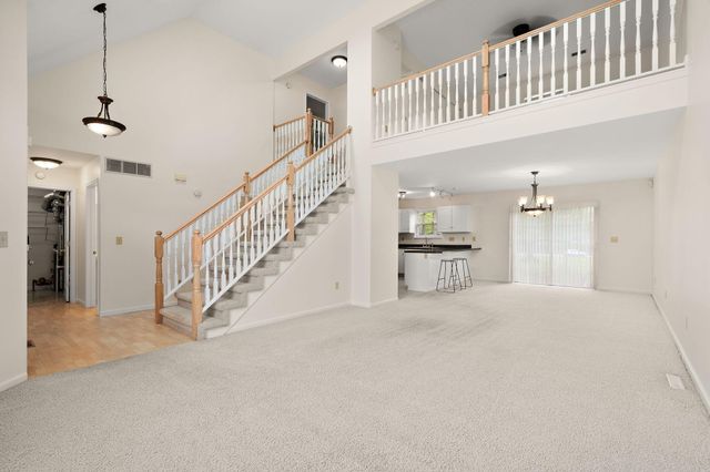 187 Fieldstone Drive, Chesterton, IN 46304