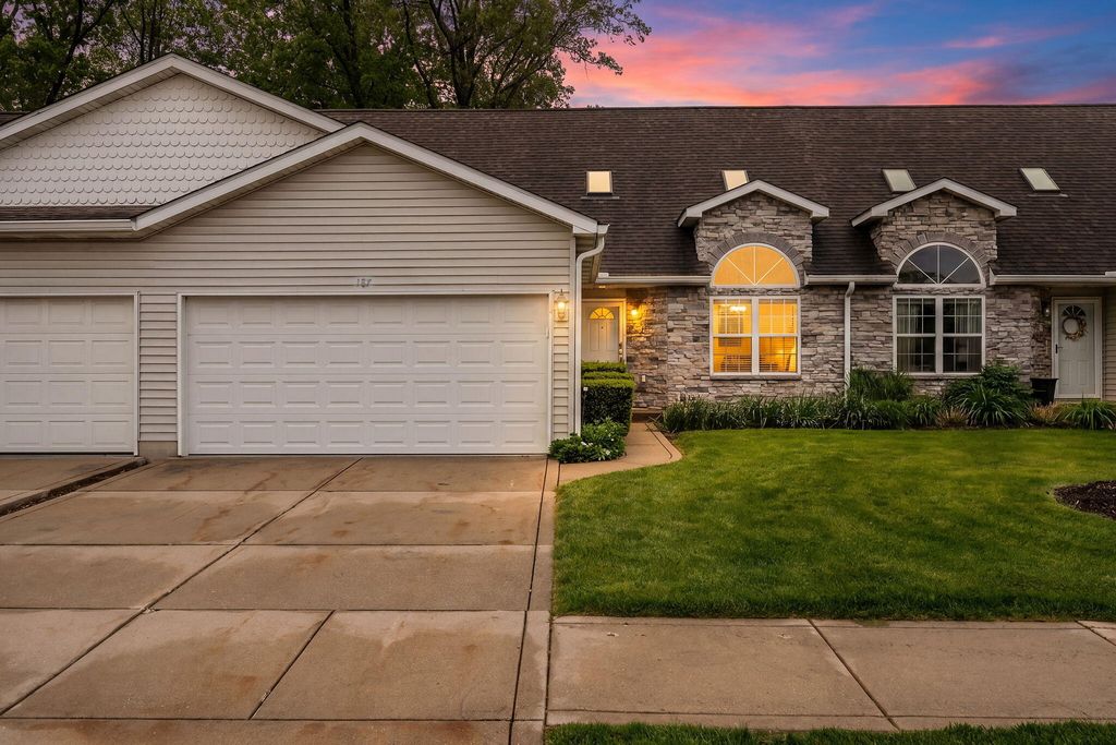 187 Fieldstone Drive, Chesterton, IN 46304