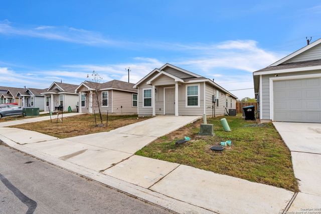 8110 Serro Medina, San Antonio, TX 78252