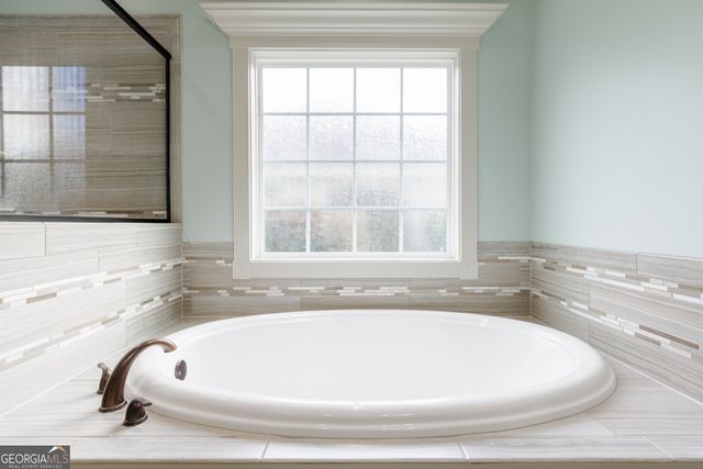 5109 Village Way, Hahira, GA 31632