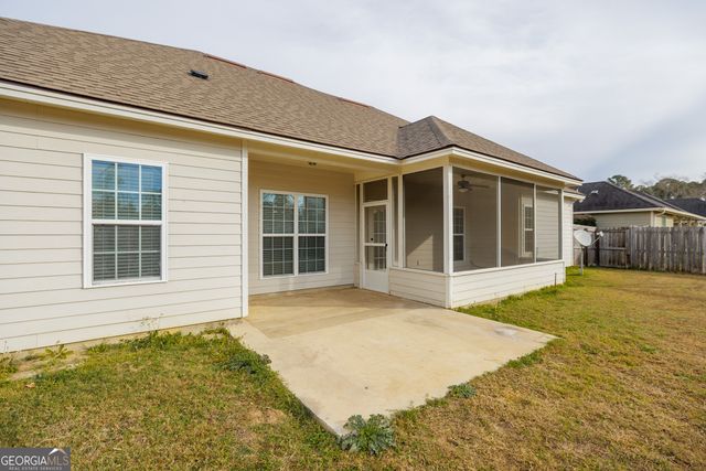 5109 Village Way, Hahira, GA 31632