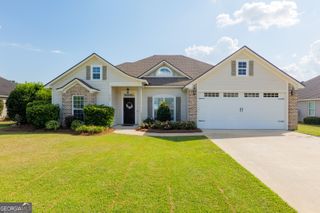 5109 Village Way, Hahira, GA 31632