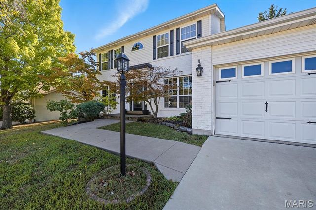 8 Old Glory Court, O'fallon, MO 63366