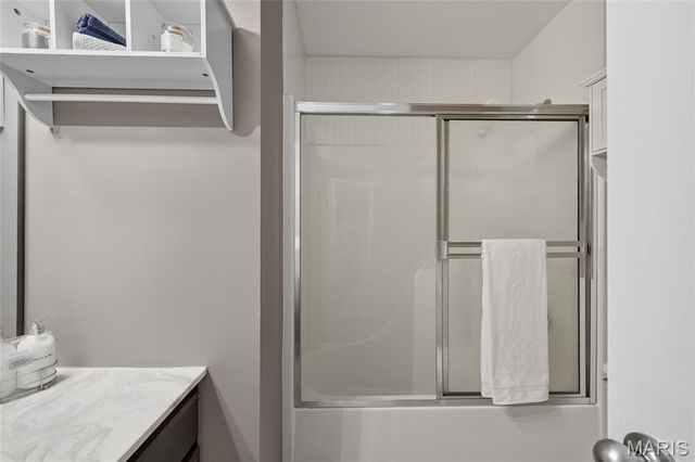 8 Old Glory Court, O'fallon, MO 63366