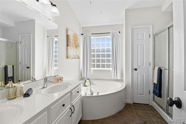 8 Old Glory Court, O'fallon, MO 63366