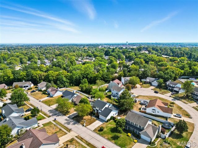 8 Old Glory Court, O'fallon, MO 63366