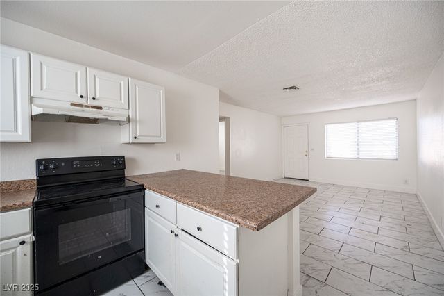 832 Held Road, Las Vegas, NV 89101