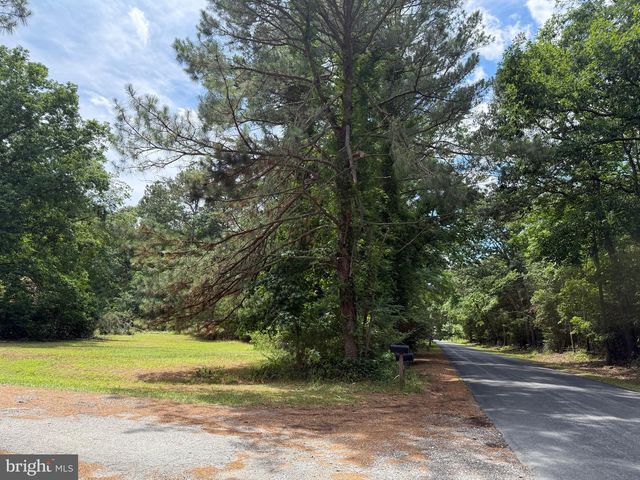 6 LINCOLN DR, Frankford, DE 19945