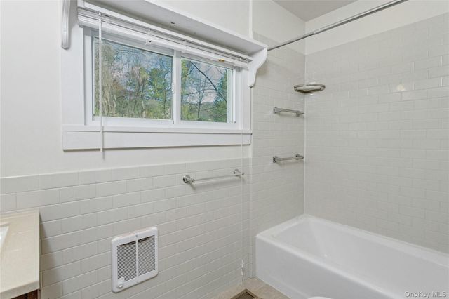 147 Stoneleigh Avenue, Carmel, NY 10512
