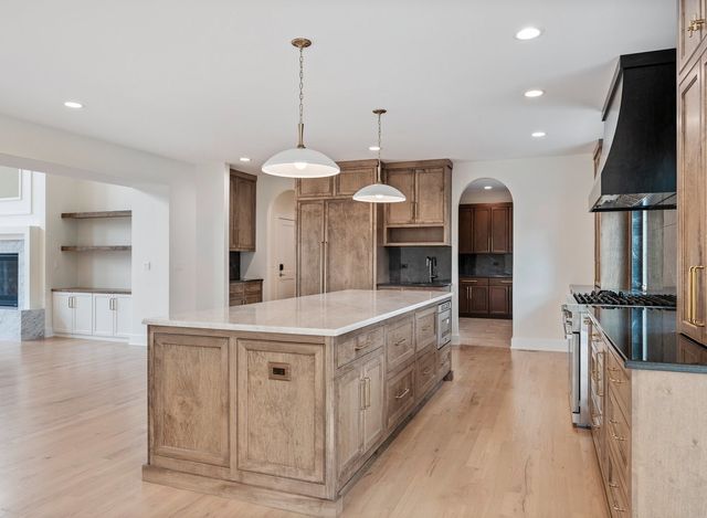 8886 Johnston Road, Burr Ridge, IL 60522