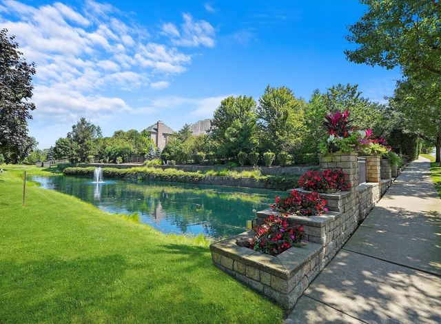 8886 Johnston Road, Burr Ridge, IL 60522