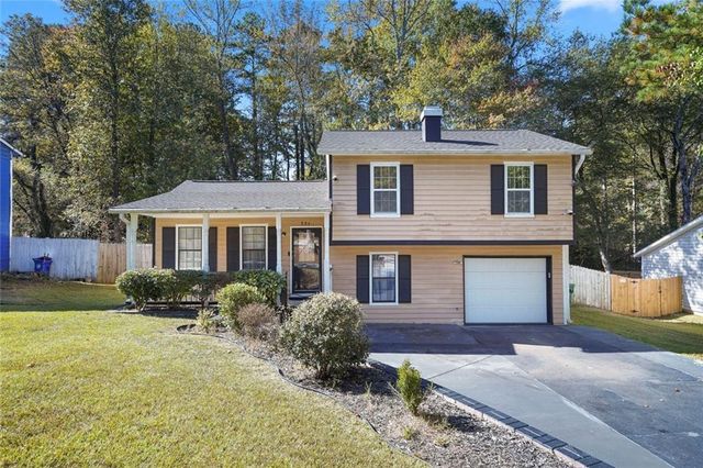 884 Forest Path, Stone Mountain, GA 30088